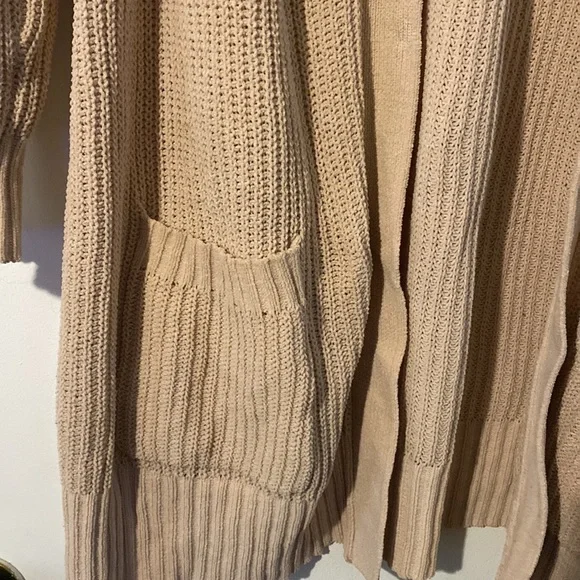 Aerie cardigan. - Picture 2 of 3